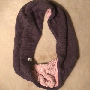 North Face scarf